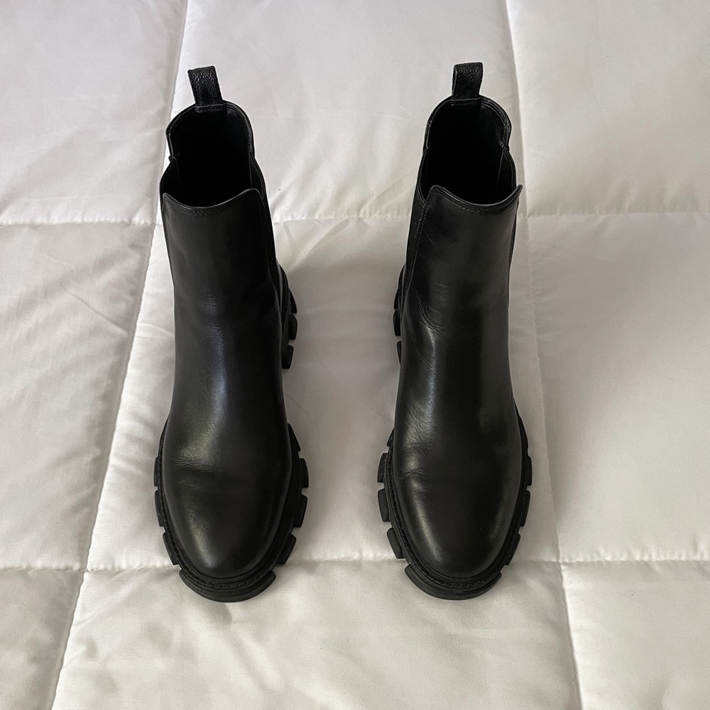 SOLD - Michael Kors Ridley Boot - Picture 4 of 5